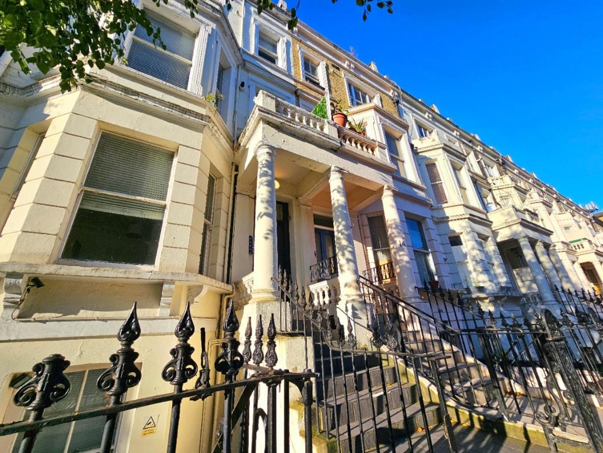 Spacious & Cosy 2 Bedroom Home Plus 2 Sofa-Beds With Private Entrance And Back Patio, 3 Min Walk To Earl'S Court Station Лондон Экстерьер фото