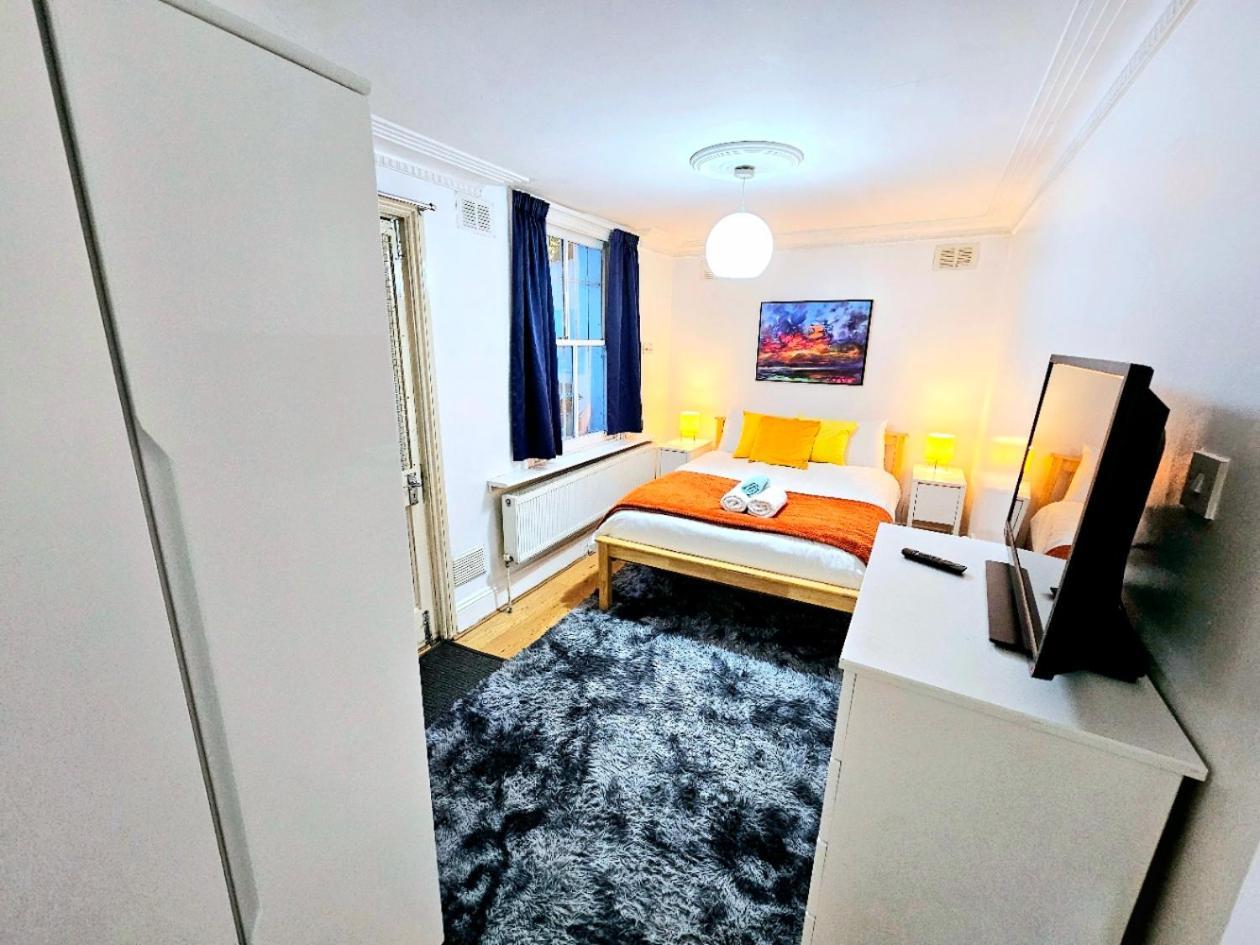 Spacious & Cosy 2 Bedroom Home Plus 2 Sofa-Beds With Private Entrance And Back Patio, 3 Min Walk To Earl'S Court Station Лондон Экстерьер фото
